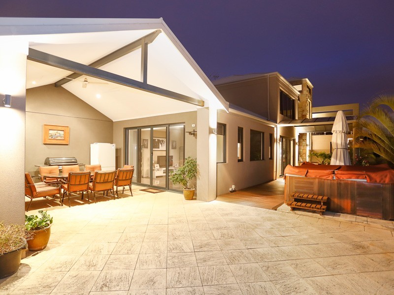 1 Benghazi Loop, Dianella WA 6059