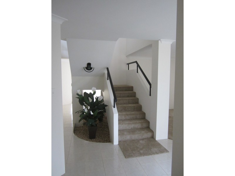 26 Longstaff Gardens, Dianella WA 6059