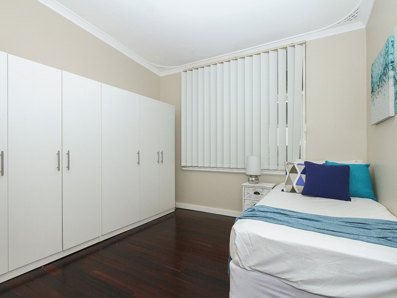 59 Crandon Street, Gosnells WA 6110