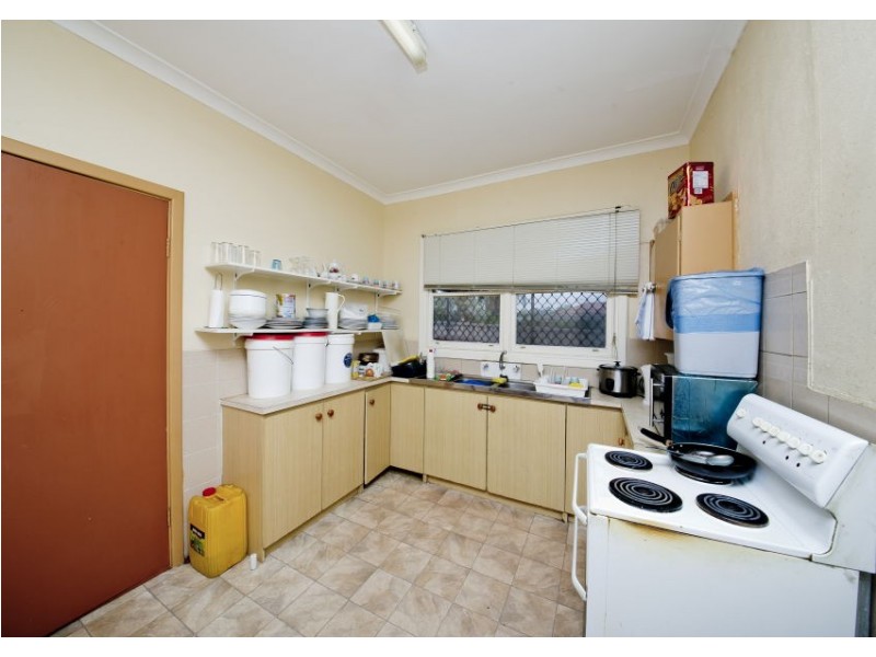 32 Culloton Crescent, Balga WA 6061
