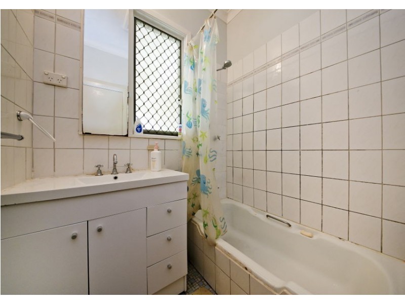 32 Culloton Crescent, Balga WA 6061