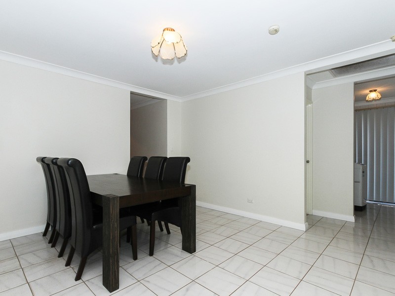 33 St Lawrence Drive, Beechboro WA 6063