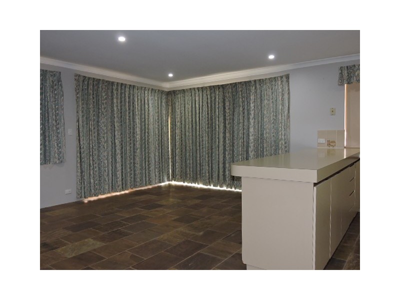 19 Maranon Crescent, Beechboro WA 6063
