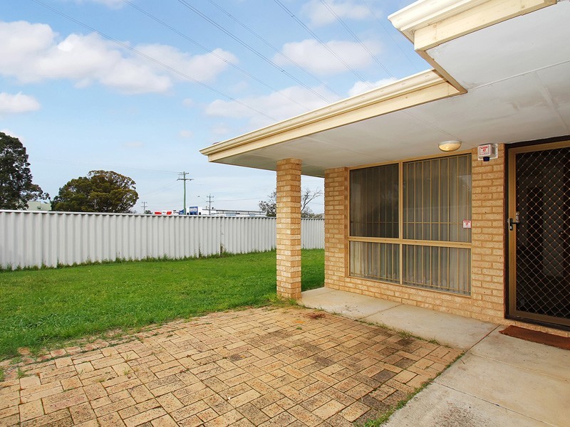 11/7 Park Road, Midvale WA 6056