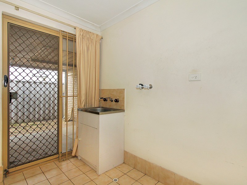 11/7 Park Road, Midvale WA 6056