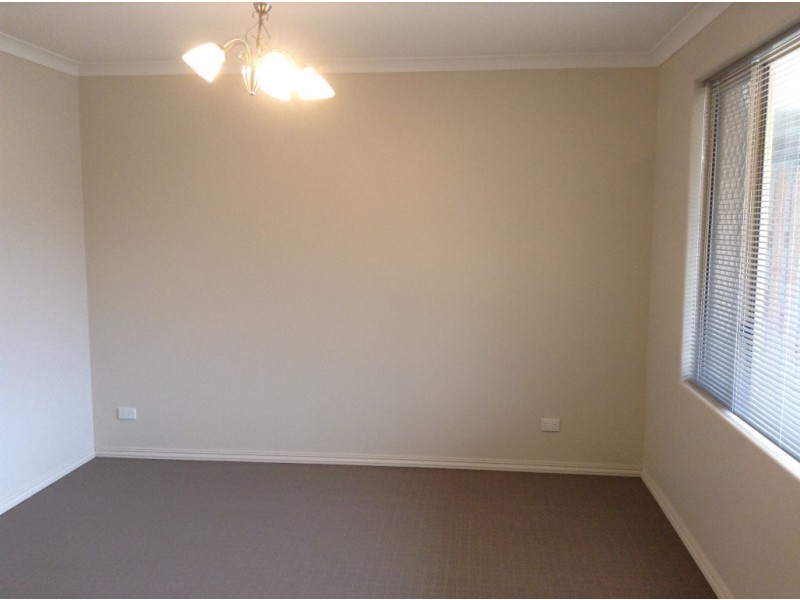 12 Thurburn Retreat, Marangaroo WA 6064