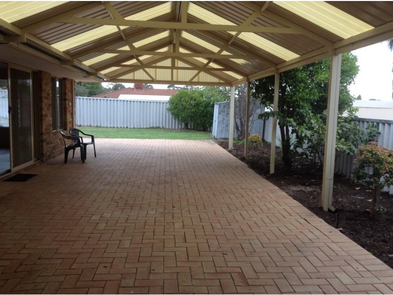 12 Thurburn Retreat, Marangaroo WA 6064