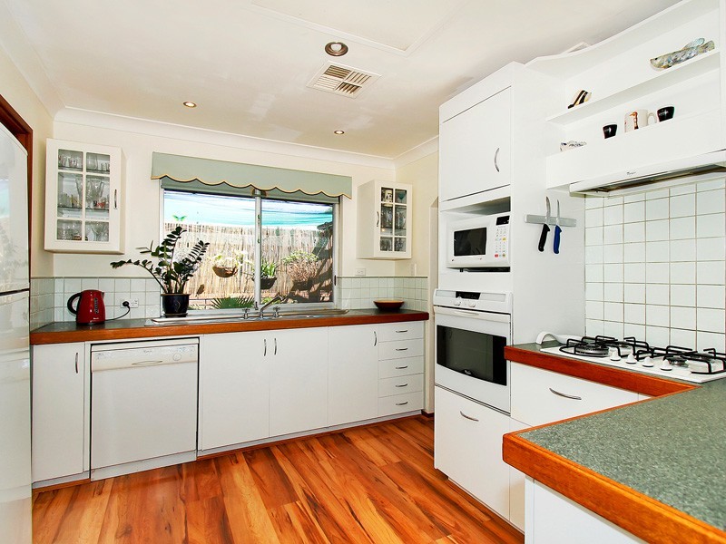 8 Essington Street, Huntingdale WA 6110