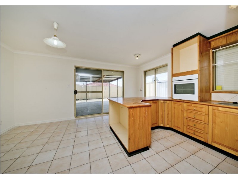 5 Elmwood Court, Marangaroo WA 6064