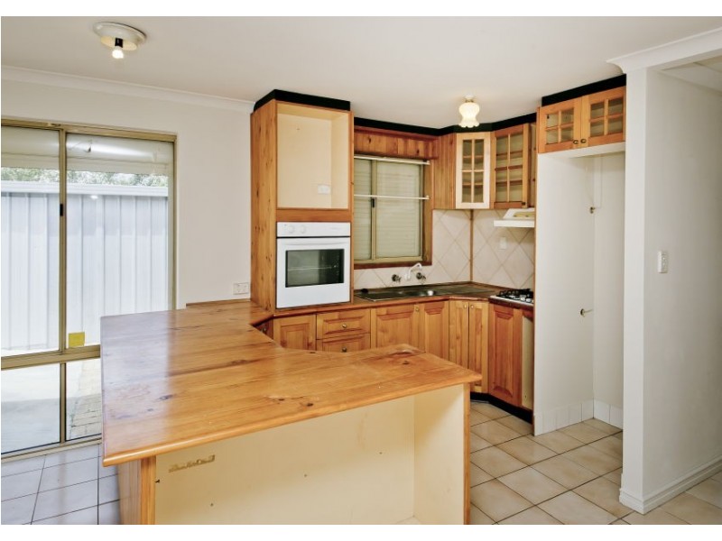 5 Elmwood Court, Marangaroo WA 6064