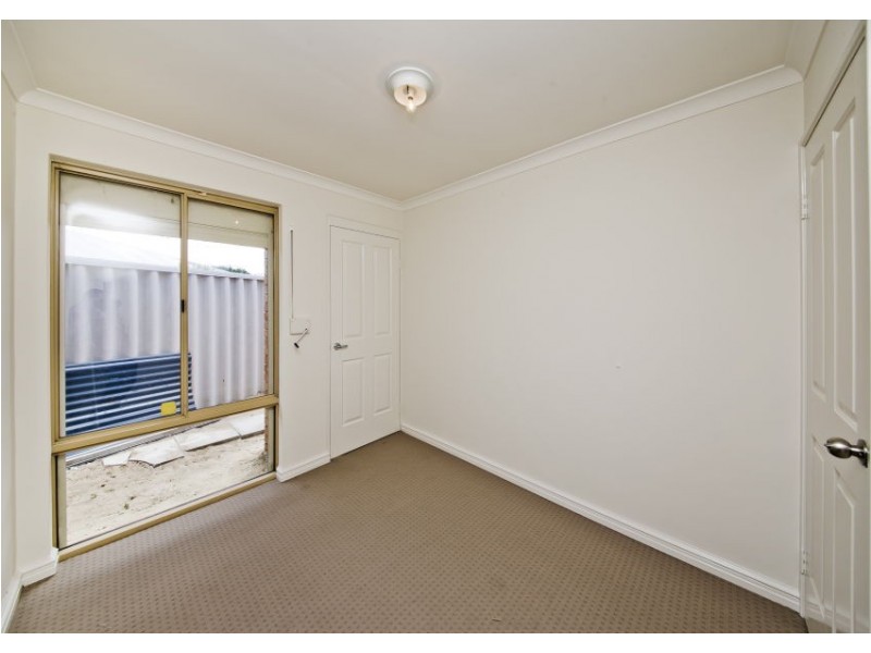 5 Elmwood Court, Marangaroo WA 6064