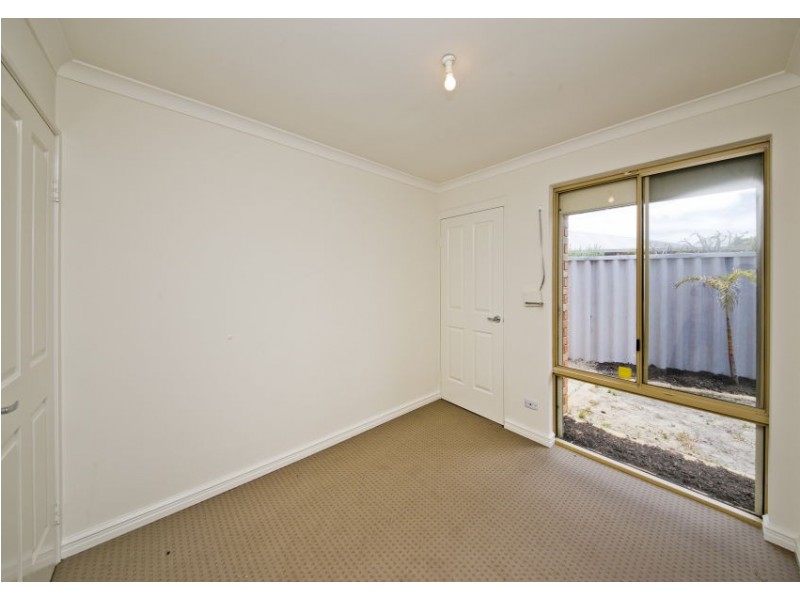 5 Elmwood Court, Marangaroo WA 6064