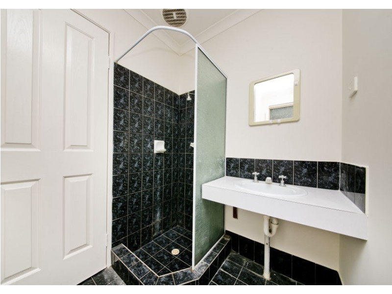 5 Elmwood Court, Marangaroo WA 6064