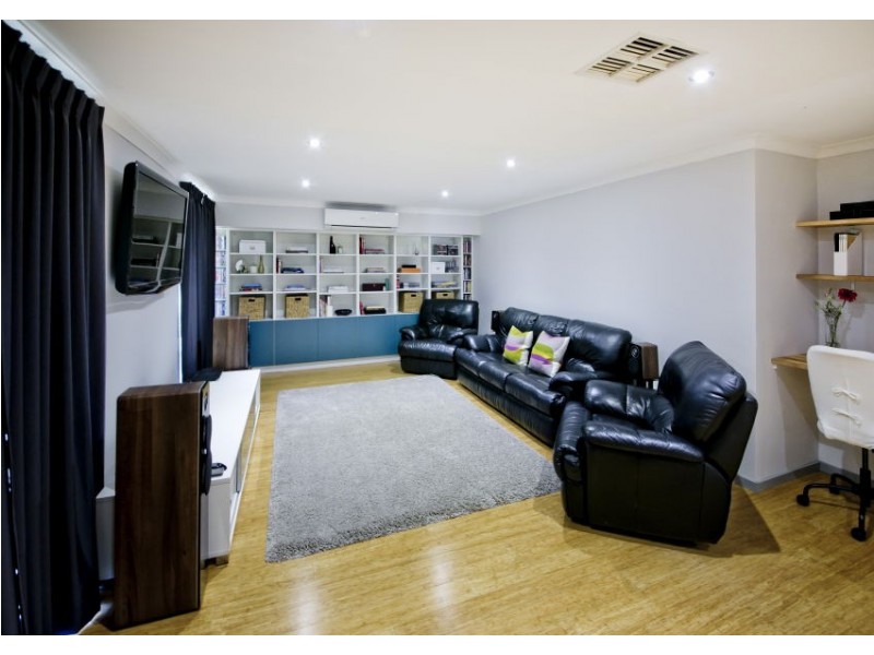 5 Nene Close, Beechboro WA 6063