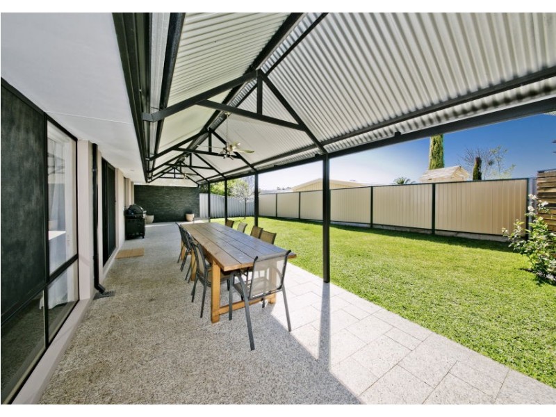 5 Nene Close, Beechboro WA 6063