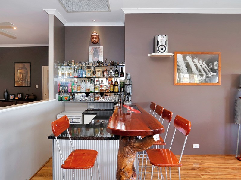 35 Cupello Drive, Swan View WA 6056