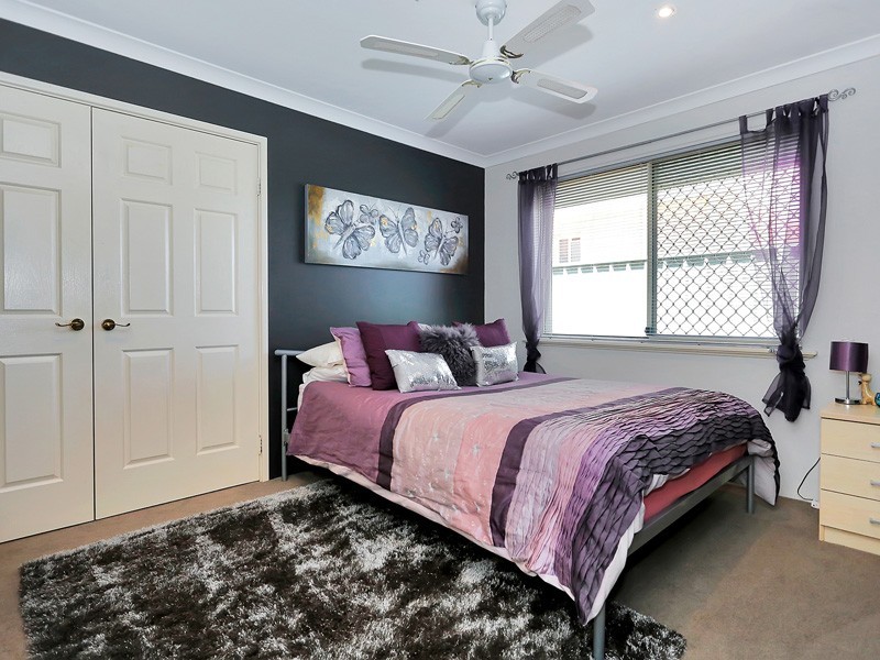 35 Cupello Drive, Swan View WA 6056