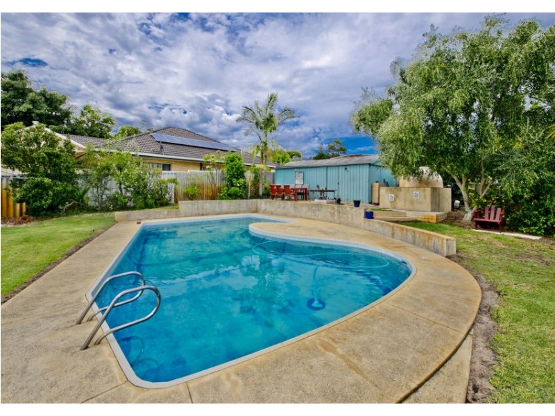 61 Canada Street, Dianella WA 6059