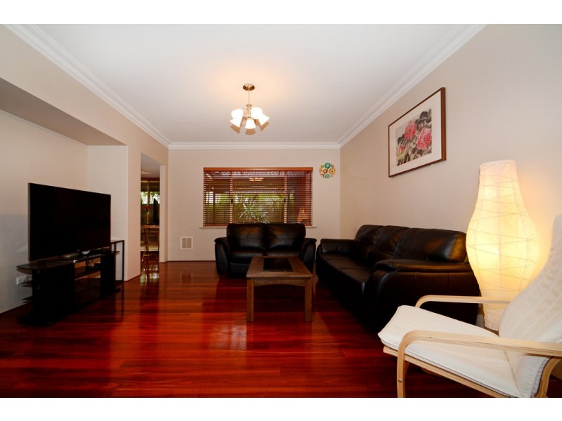 14 Kokoda Boulevard, Dianella WA 6059