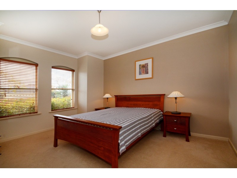 14 Kokoda Boulevard, Dianella WA 6059