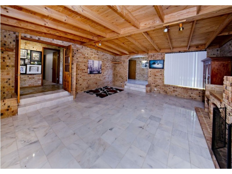 35 Toucan Way, Ballajura WA 6066