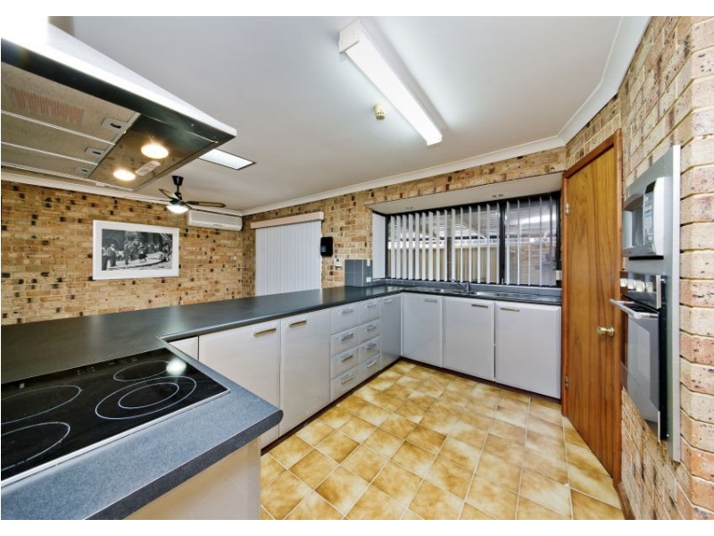 35 Toucan Way, Ballajura WA 6066