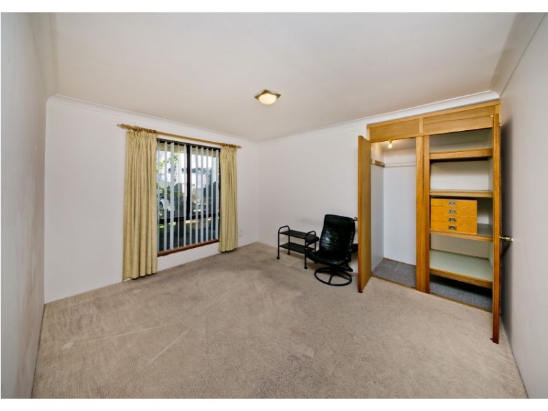 35 Toucan Way, Ballajura WA 6066