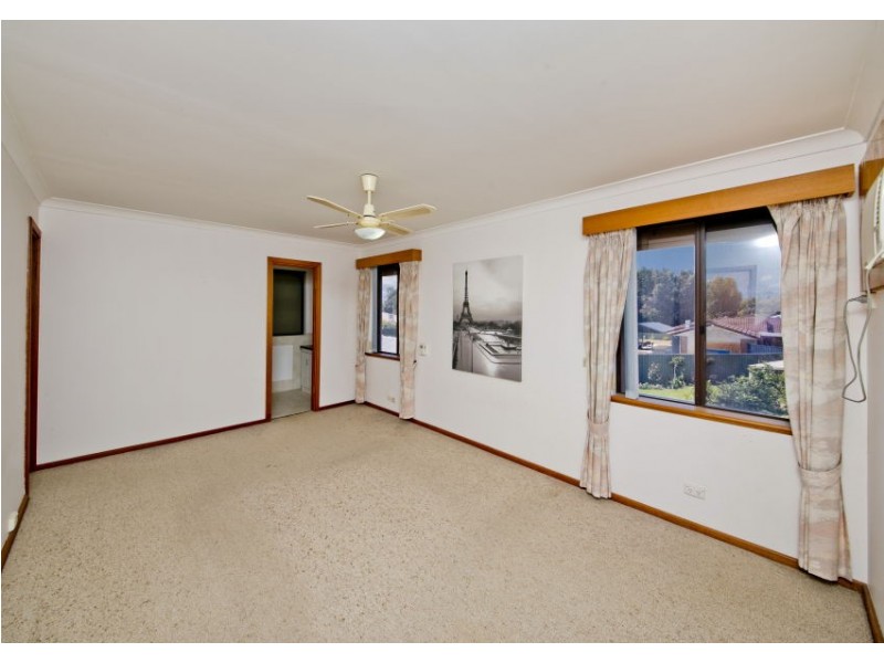 35 Toucan Way, Ballajura WA 6066