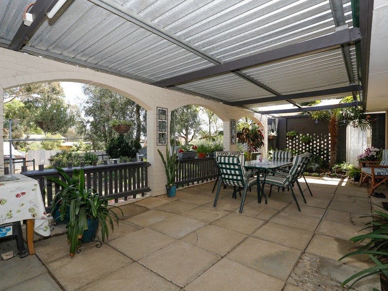 3 Hackett Street, Bellevue WA 6056
