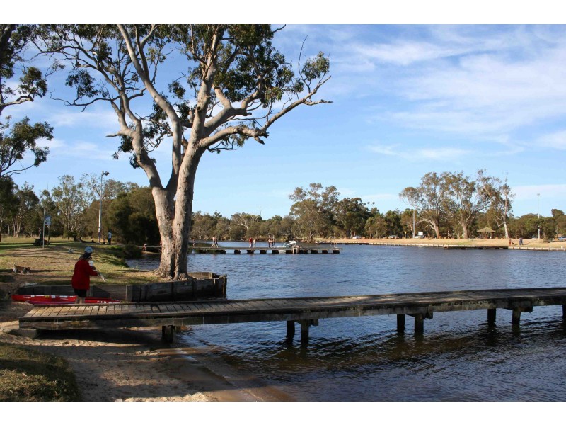 11b Fourth Avenue, Bassendean WA 6054