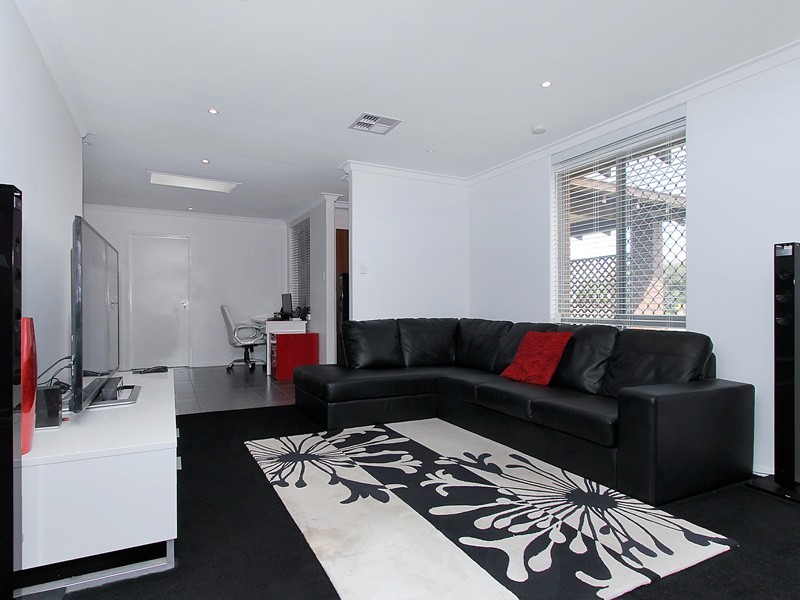 47 Harpenden Street, Huntingdale WA 6110