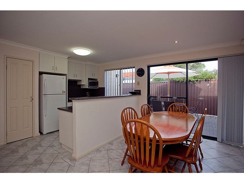 17b Maroog Way, Nollamara WA 6061