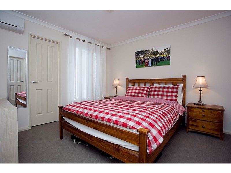 17b Maroog Way, Nollamara WA 6061