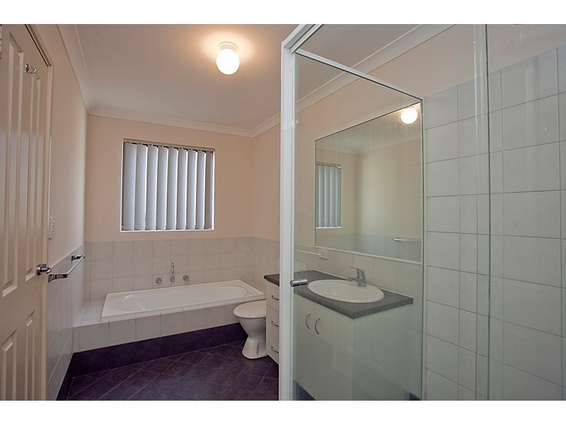 17b Maroog Way, Nollamara WA 6061