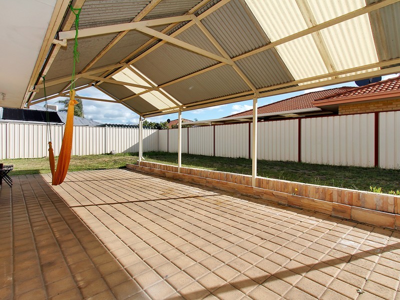 44 Sugarwood Drive, Thornlie WA 6108