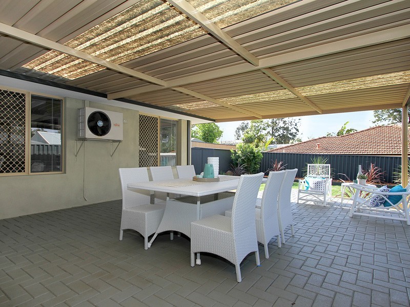 4 Yorn Circuit, Beeliar WA 6164