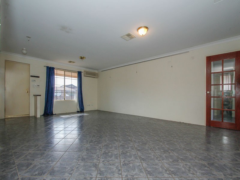 14 Napa Court, Caversham WA 6055