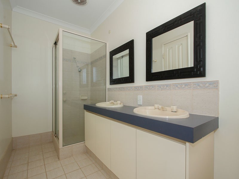 14 Napa Court, Caversham WA 6055