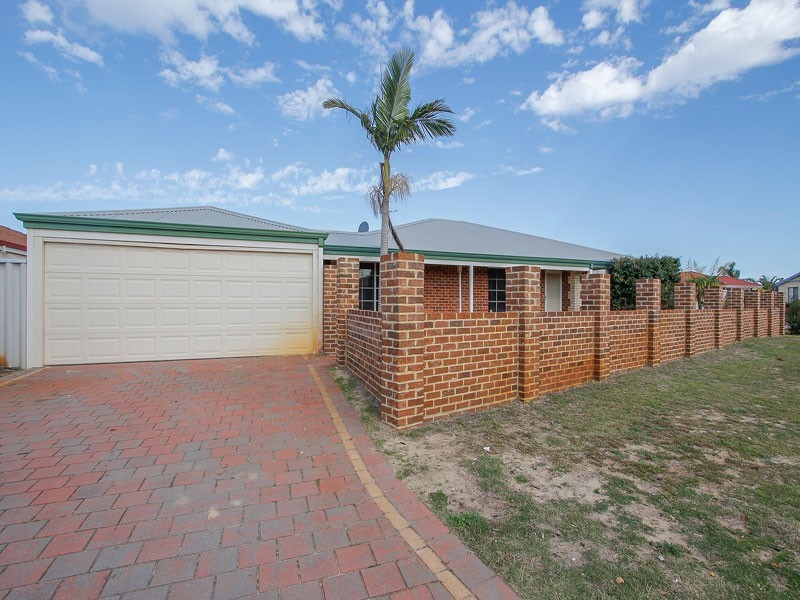 14 Napa Court, Caversham WA 6055