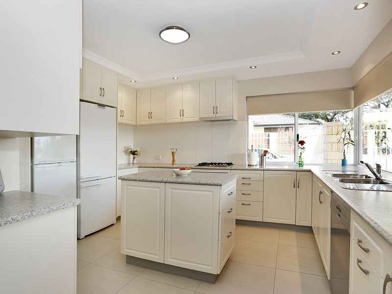 1/8 Palmer Place, Embleton WA 6062