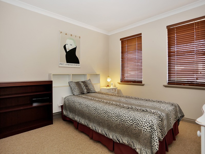 1/8 Palmer Place, Embleton WA 6062