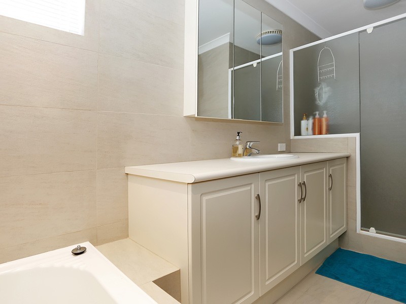 1/8 Palmer Place, Embleton WA 6062