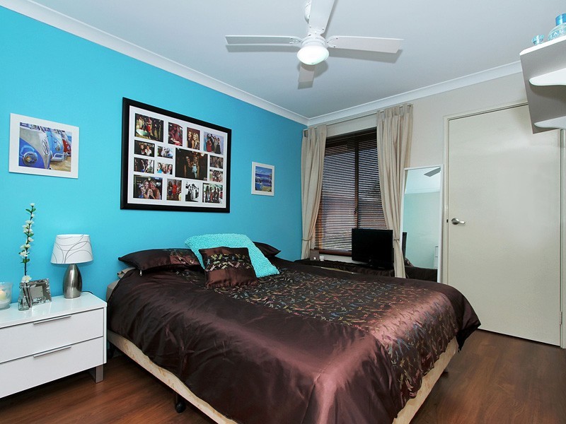 4 Hoya Court, Thornlie WA 6108