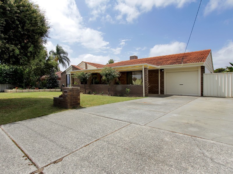 9 Fulmar Street, Thornlie WA 6108