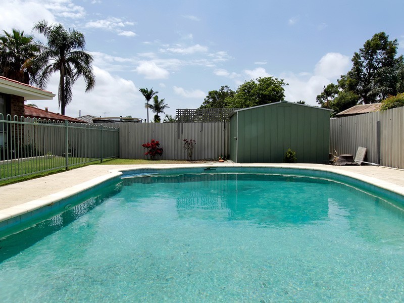 9 Fulmar Street, Thornlie WA 6108