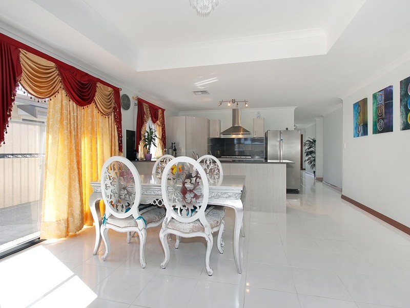 78 Elkhorn Avenue, Southern River WA 6110