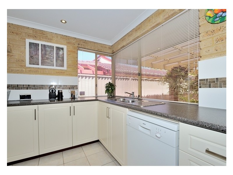 2 Rome Way, Dianella WA 6059
