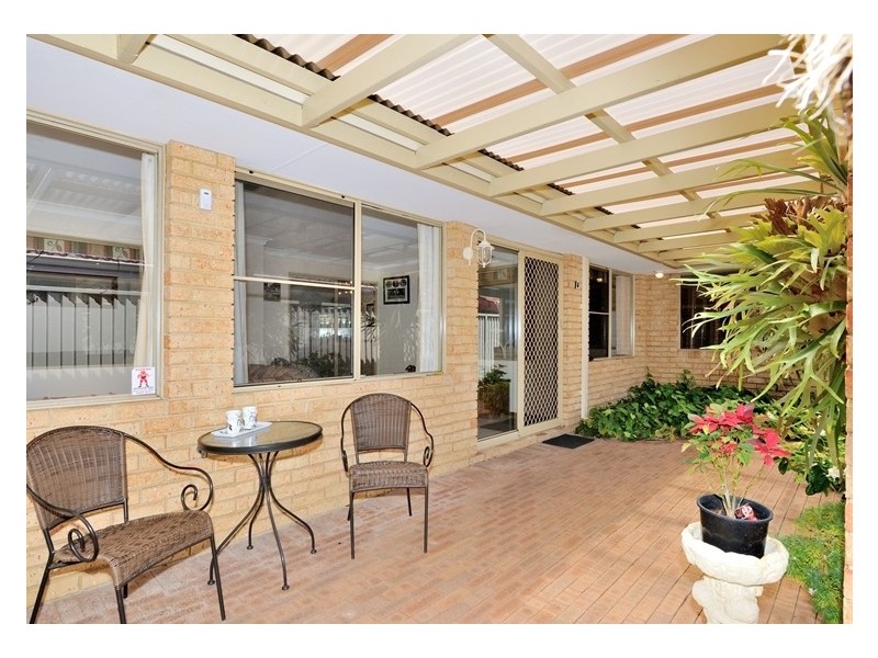 2 Rome Way, Dianella WA 6059