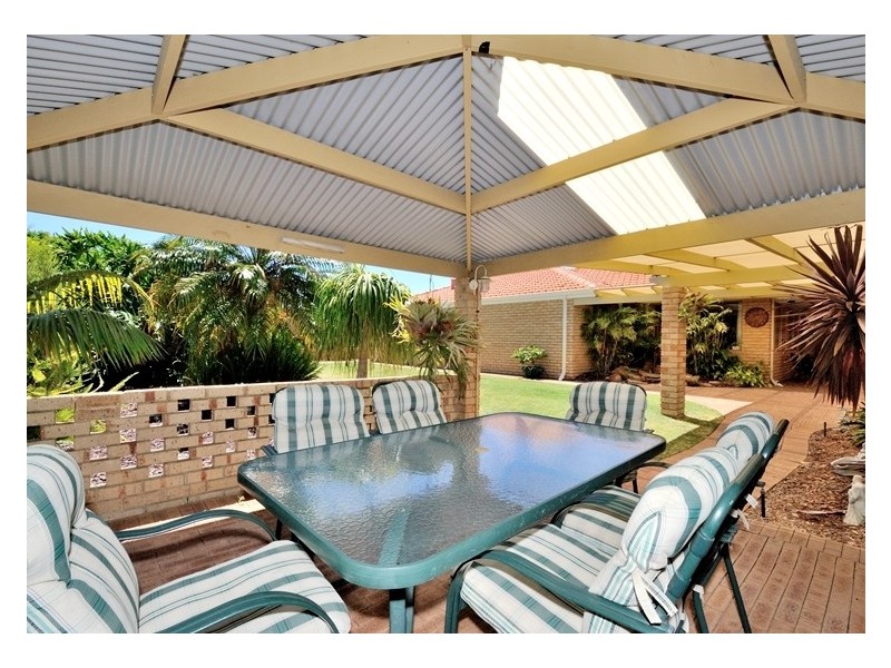 2 Rome Way, Dianella WA 6059