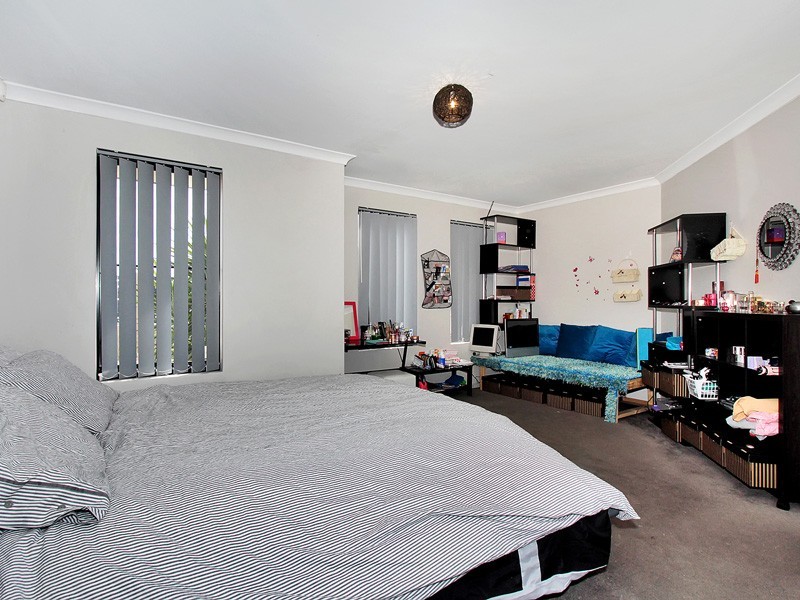 169 Shreeve Road, Canning Vale WA 6155